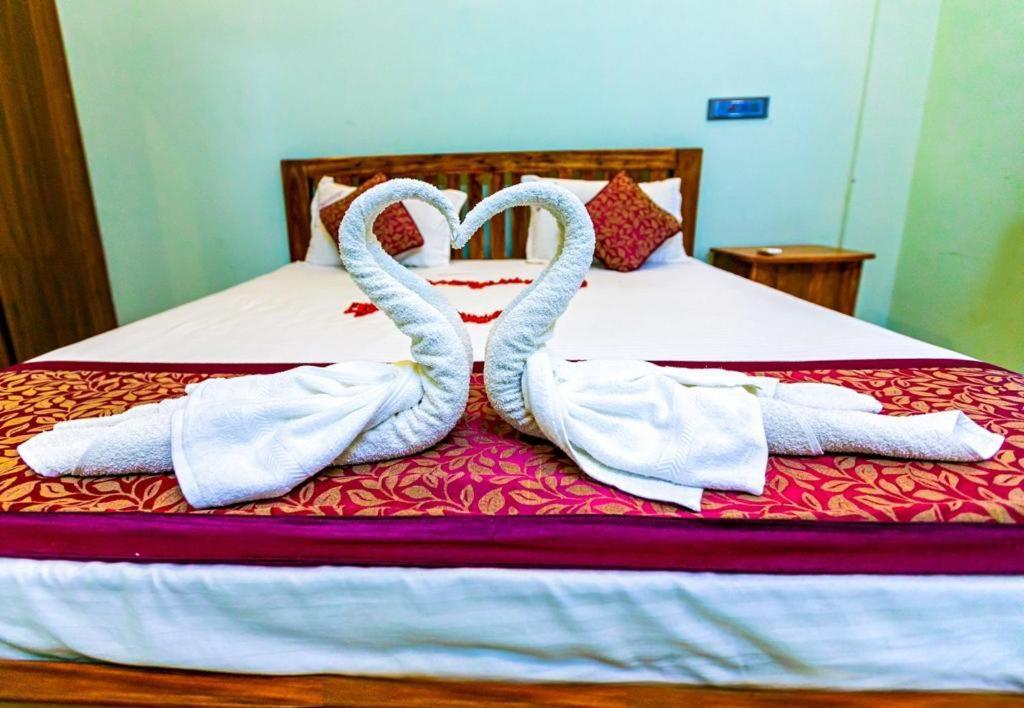 Dreamland Retreat With Swimming Pool Appartement Kottakuppam Buitenkant foto